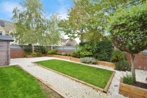 Photo 21- click for photo gallery